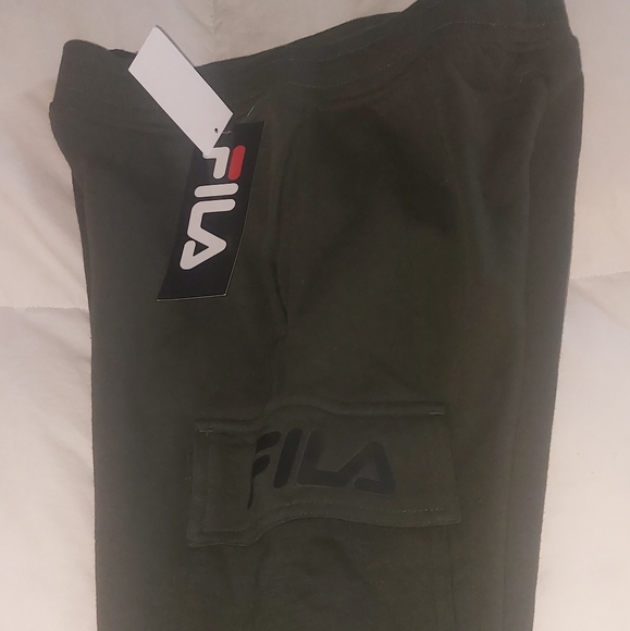 FILA NWT boys black jogger sweat pants size 8 Green with Black Logo - Picture 2 of 3